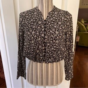 Zara XS floral cropped button top S66